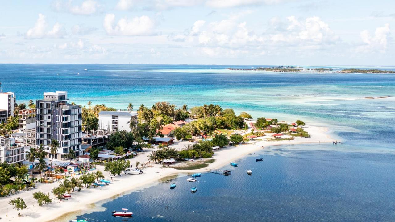 Triton Prestige Seaview And Spa Maafushi Kültér fotó