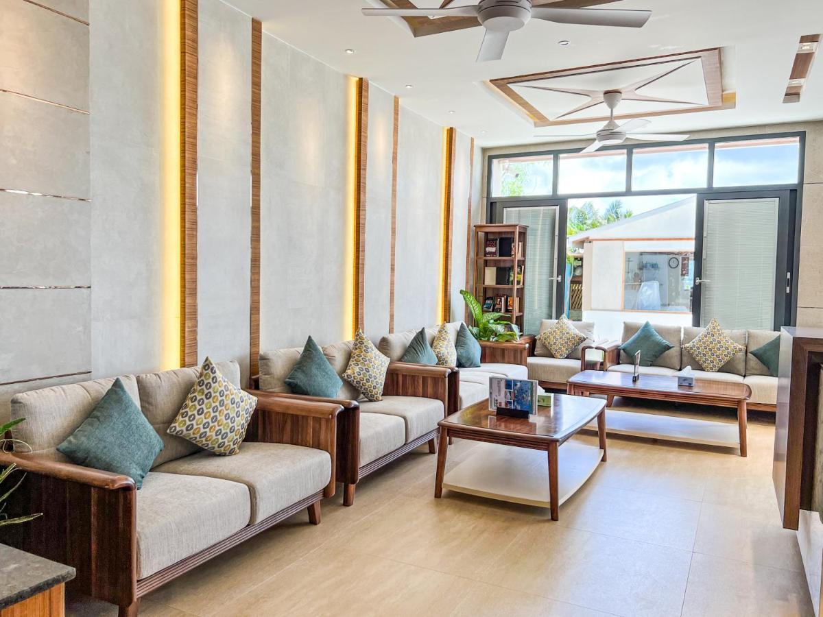 Triton Prestige Seaview And Spa Maafushi Kültér fotó