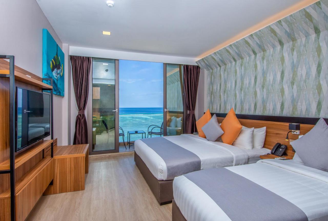 Triton Prestige Seaview And Spa Maafushi Kültér fotó