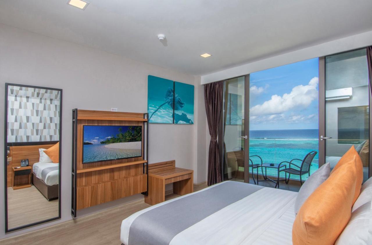Triton Prestige Seaview And Spa Maafushi Kültér fotó