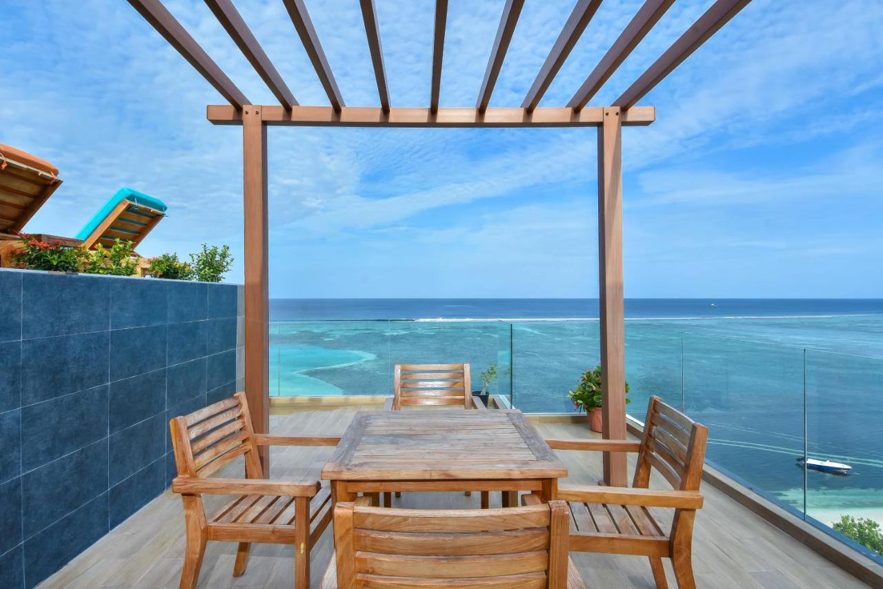 Triton Prestige Seaview And Spa Maafushi Kültér fotó