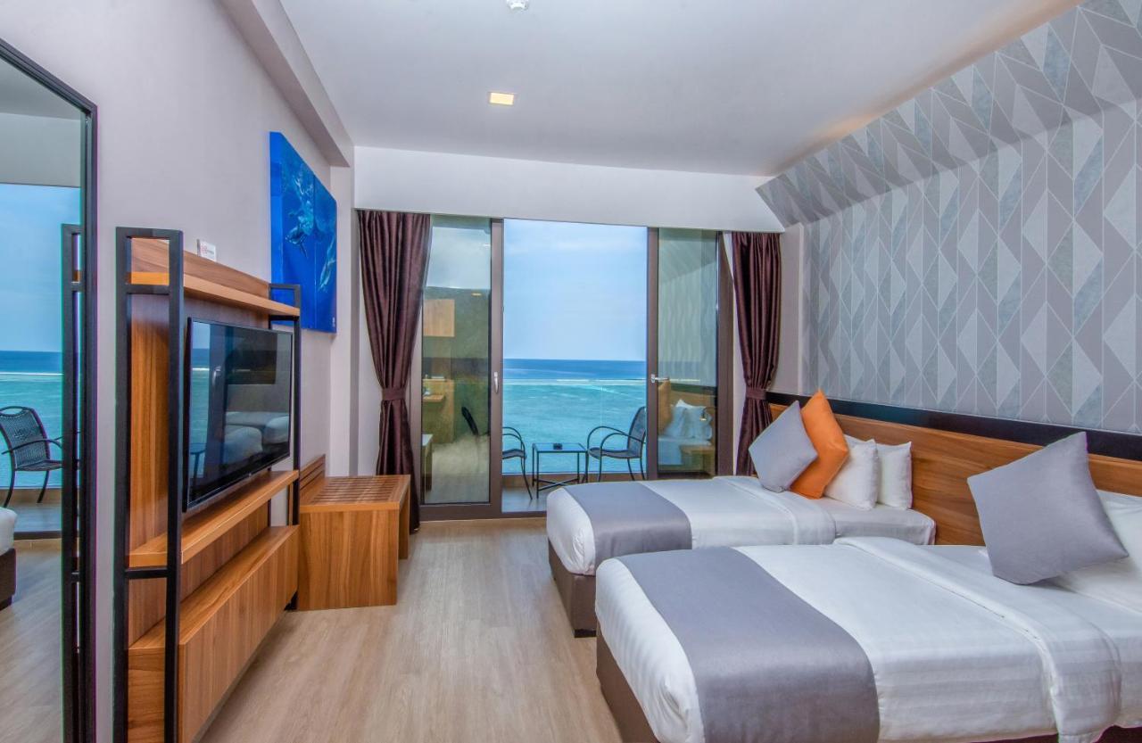 Triton Prestige Seaview And Spa Maafushi Kültér fotó